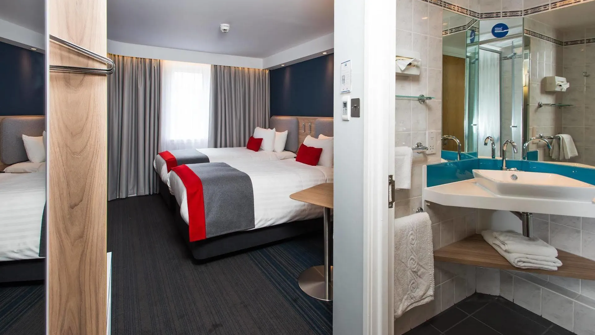 Hotel Holiday Inn Express Edinburgh - Leith Waterfront By Ihg