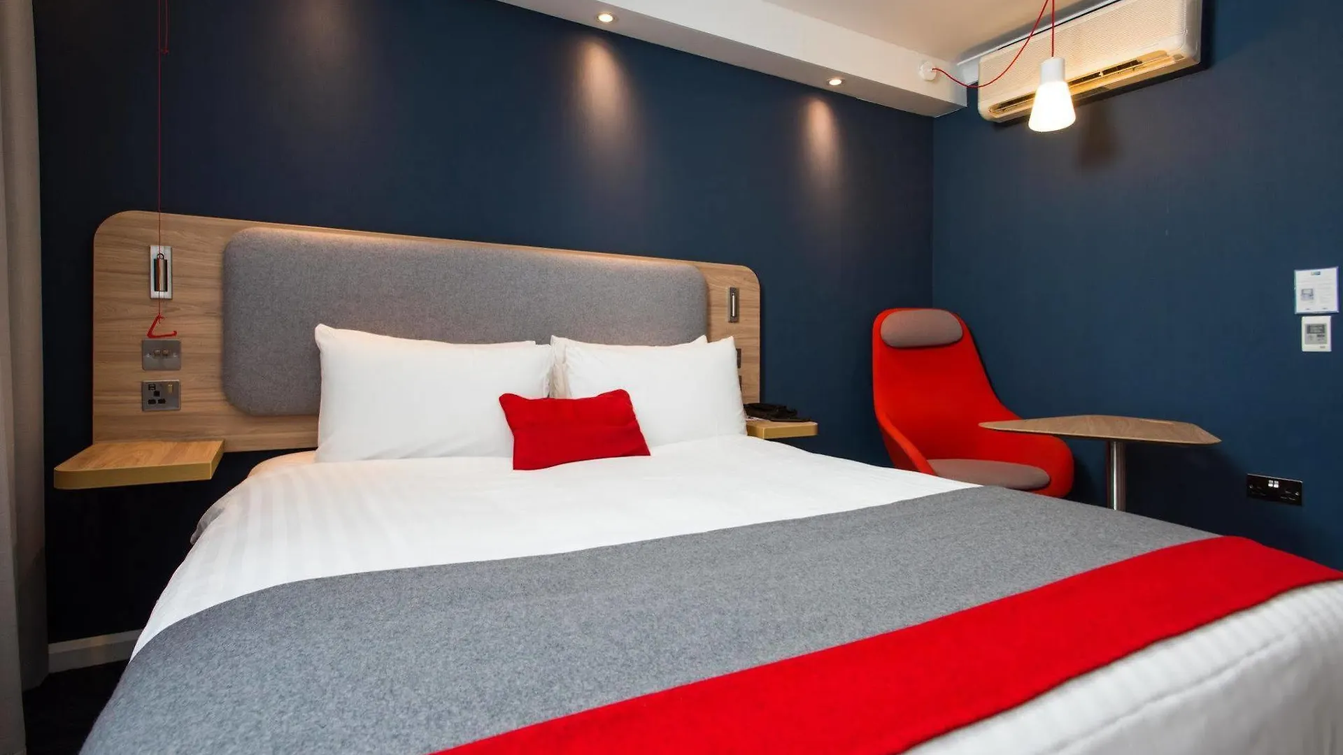 Holiday Inn Express Edinburgh - Leith Waterfront By Ihg