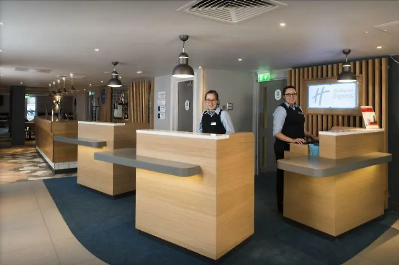 Holiday Inn Express Edinburgh - Leith Waterfront By Ihg Hotel
