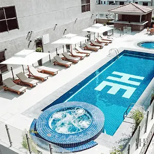 He 5* Dubai