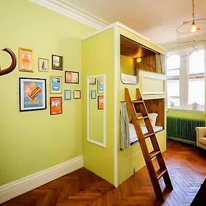 Hostel Mrs Potts Cardiff