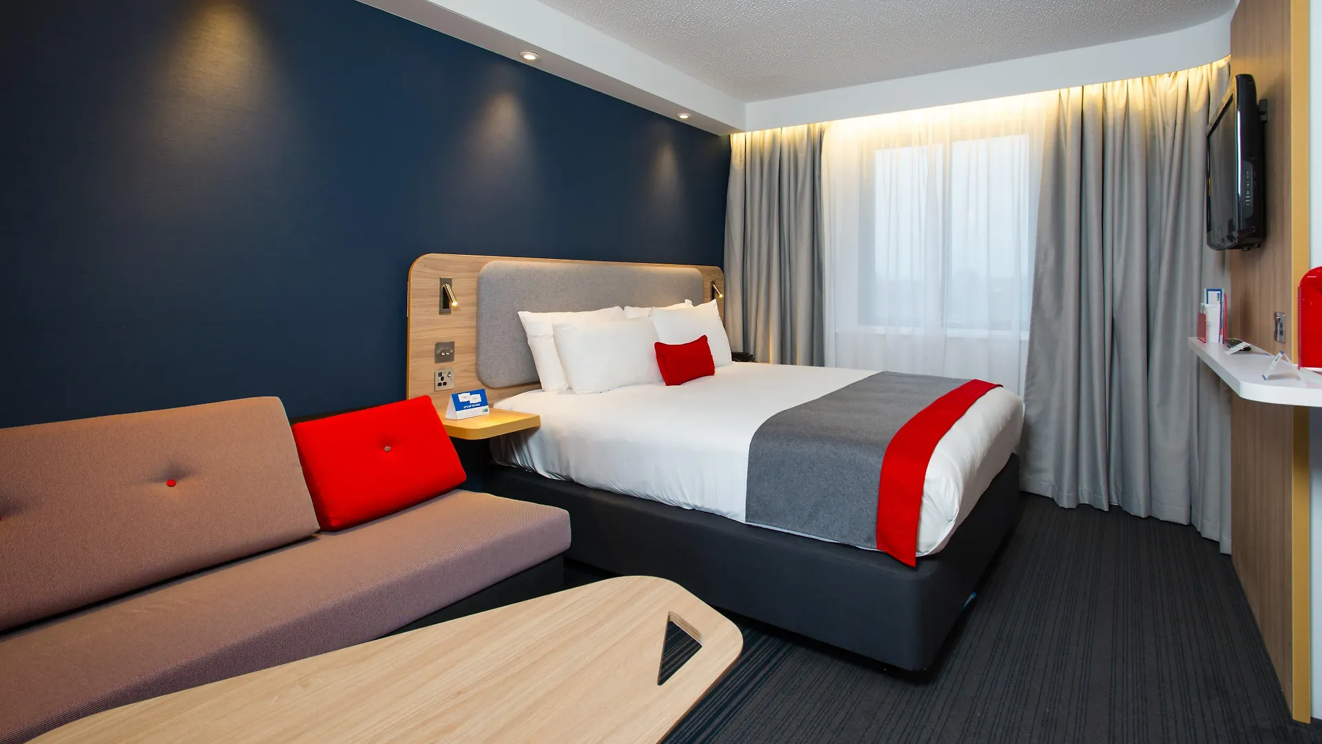 Holiday Inn Express Edinburgh - Leith Waterfront By Ihg